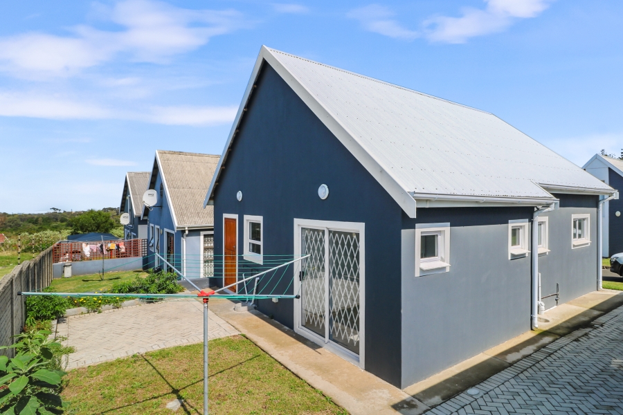 2 Bedroom Property for Sale in Sunnyridge Eastern Cape